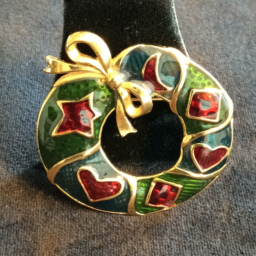 Vintage New Enamel Christmas Wreath Brooch